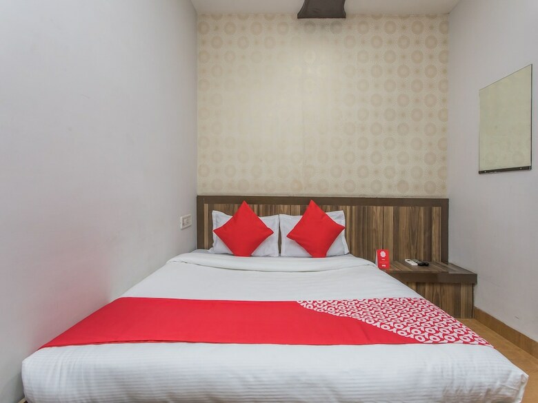 Oyo 3689 Sky Hotel