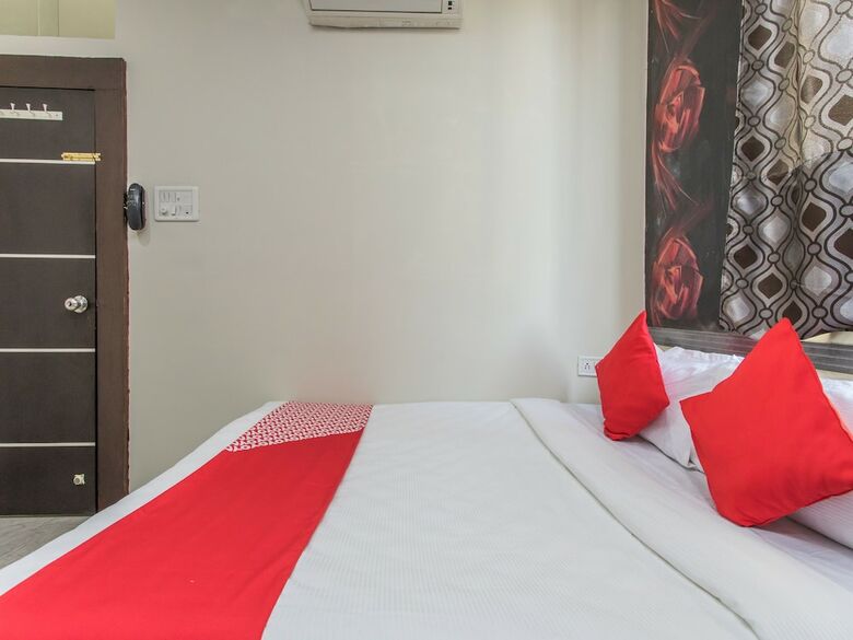 Oyo 3689 Sky Hotel