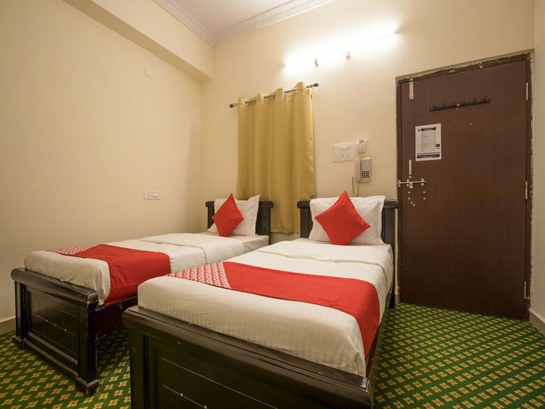 Hotel Oyo 13162 Swiss Legrand