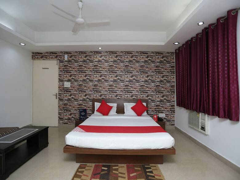 Oyo 3260 Hotel Abhinav Palace