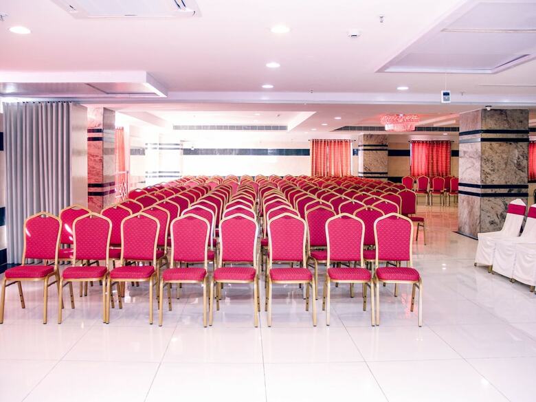 Hotel Oyo 5302 Bhadra Grand
