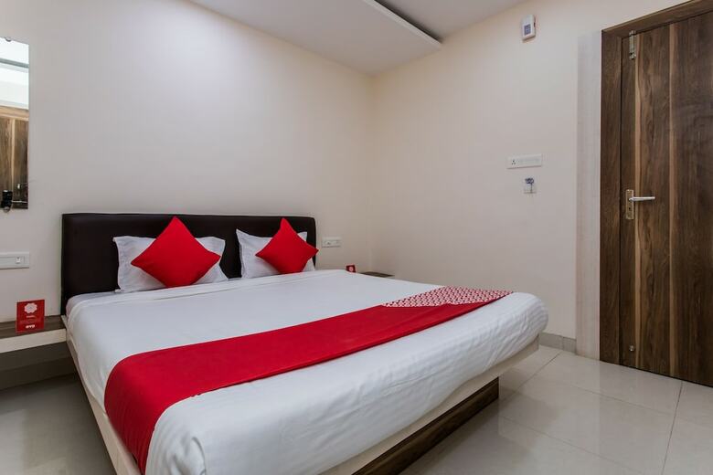 Oyo 4058 Hotel Krishna Residency