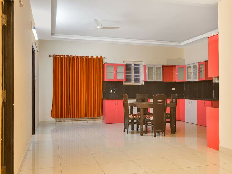 Hotel Oyo 11919 Dock Inn