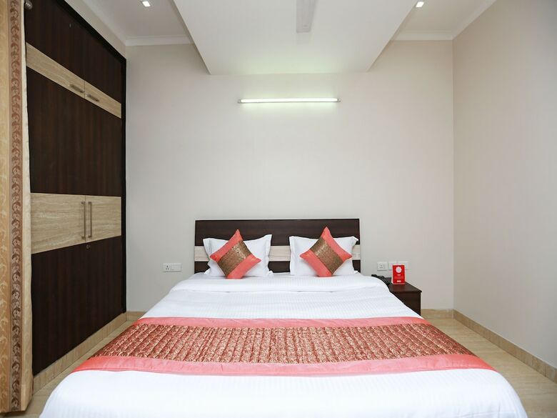 Hotel Oyo 11911 Go Rooms