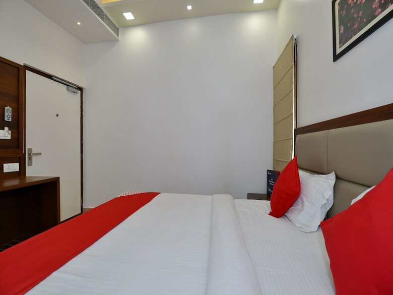 Oyo 11928 Hotel Ajmer Regency