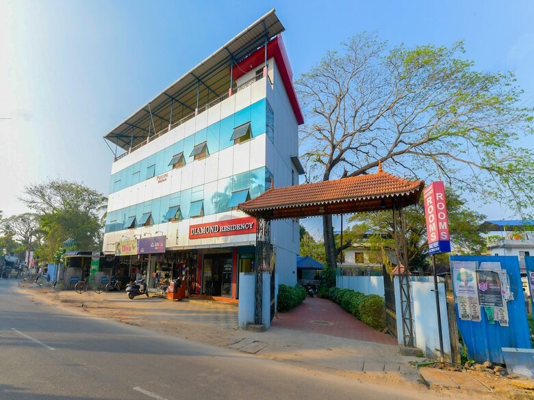 Hotel Oyo 11529 Diamond Residency