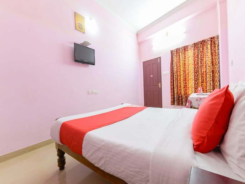 Hotel Oyo 11529 Diamond Residency