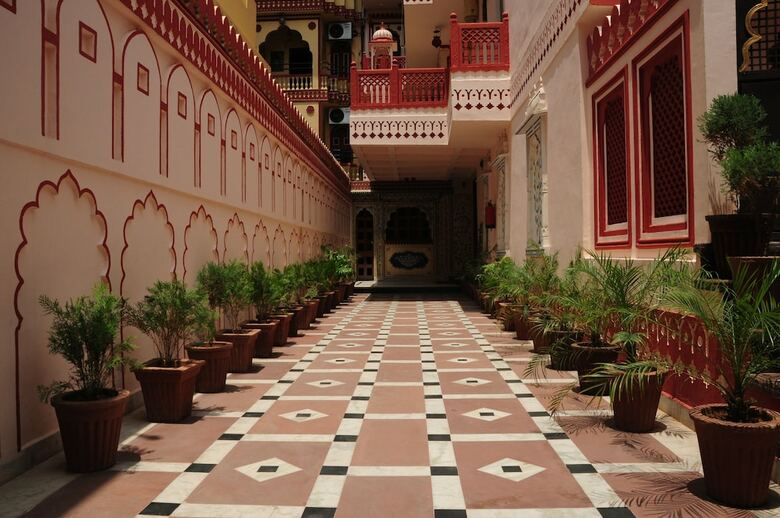 Hotel Sajjan Niwas