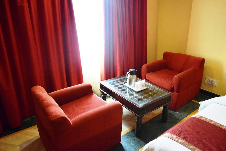 Hotel Fort Chandragupt Jaipur