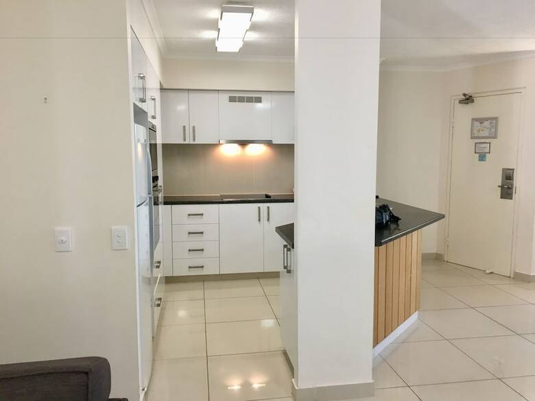 Db Broadbeach Private Apartments With Coastal Holiday Apts
