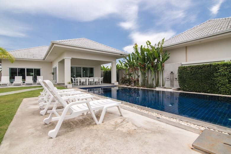 Private  4 Bedroom Pool Villa L28