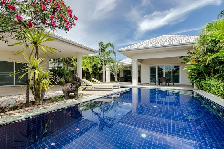 Hua Hin Pool Villa 3 Bedroom L53