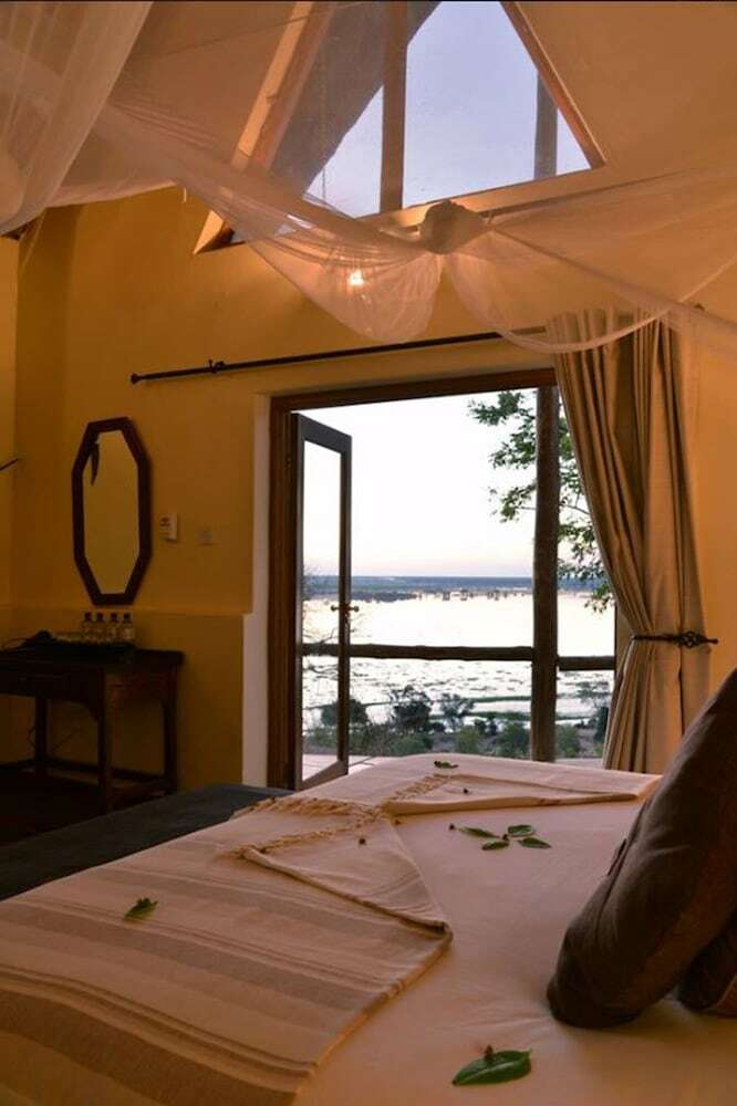 Hotel Muchenje Safari Lodge