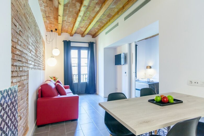 Aparteasy Deluxe Apartments