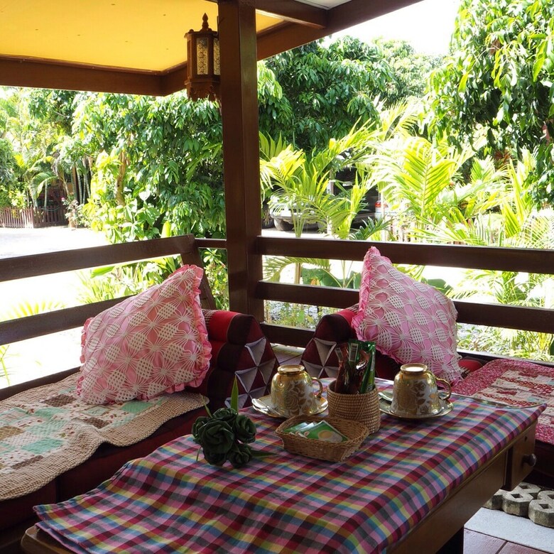 Hotel Bansuan Thanormpat Resort