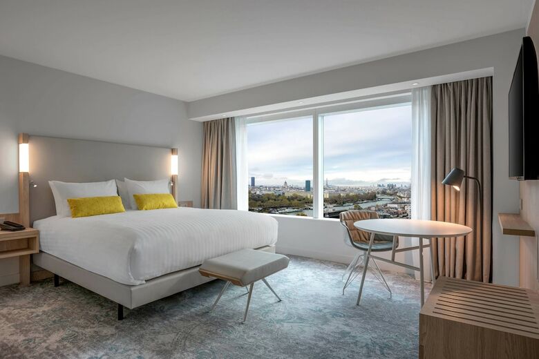 Hotel Courtyard By  Marriott Paris Gare De Lyon