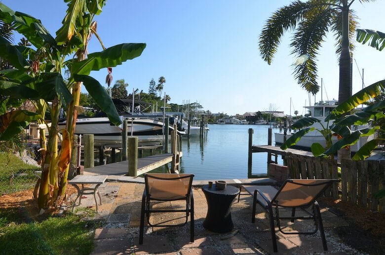 Oasis At John's Pass Madeira Beach