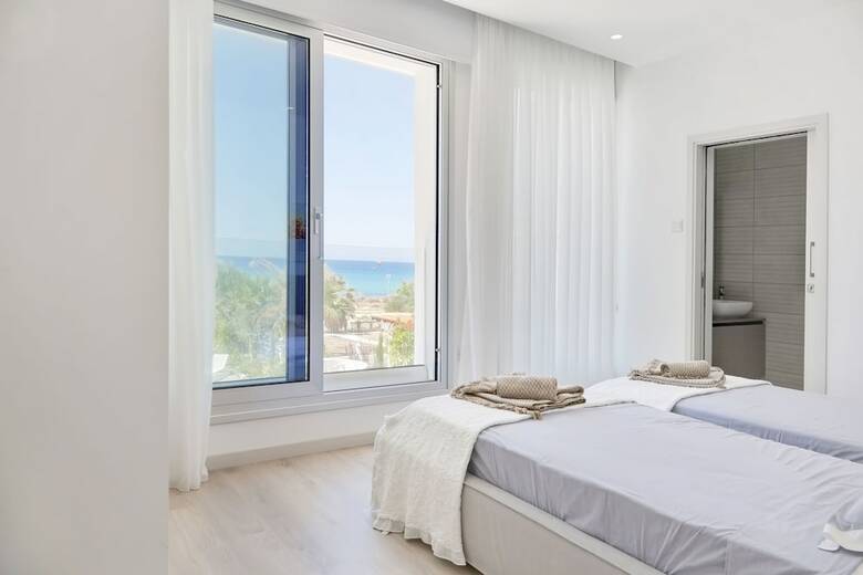 Royal 4 Bedroom Seafront Villa