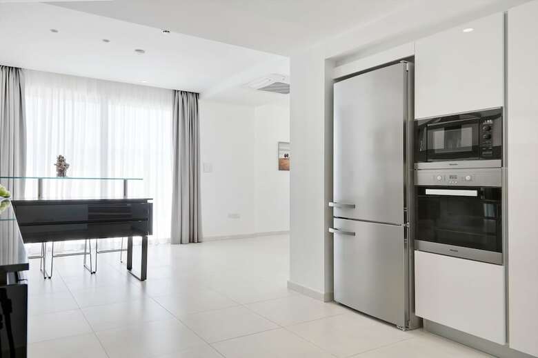 Royal 4 Bedroom Seafront Villa