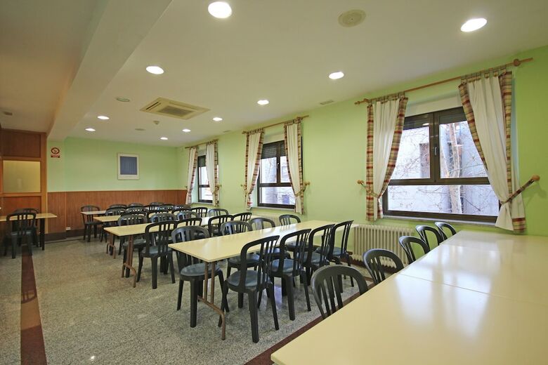 Hotel Residencia Universitaria Cum Laude