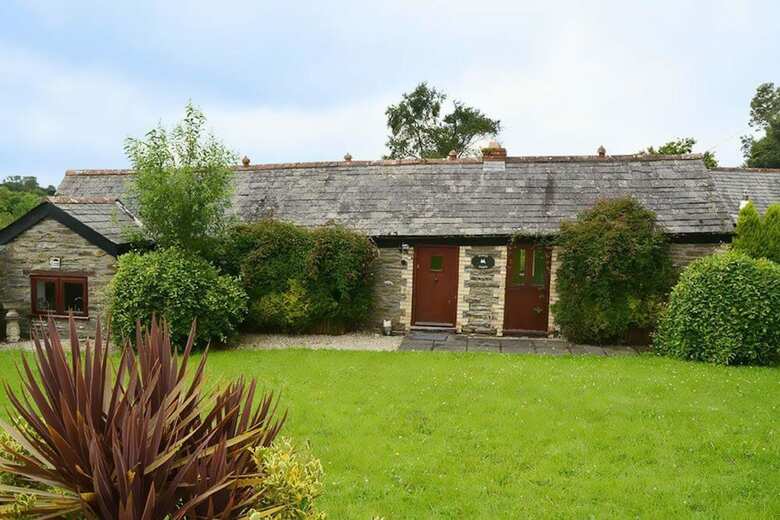 Delightful Single Storey Barn With Charming Features Near Looe