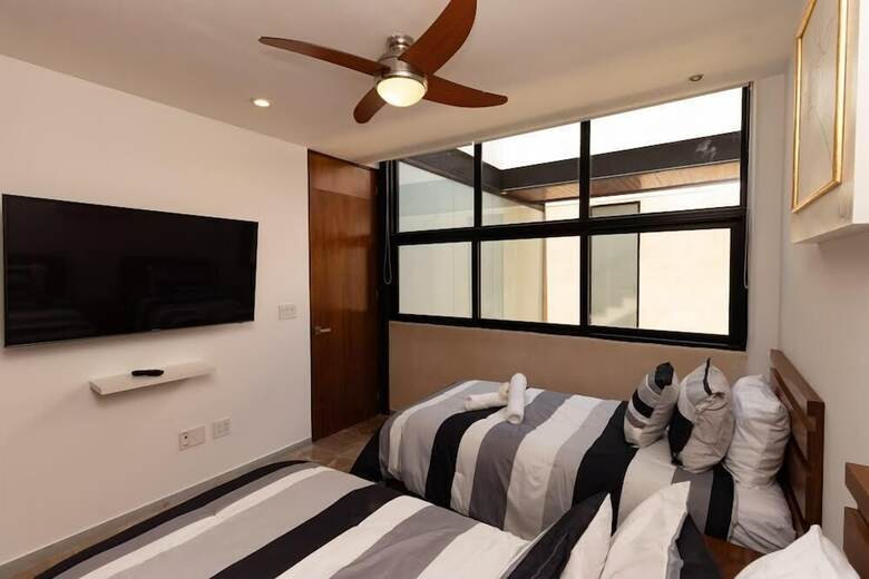 Apartamentos Kuxtal 5th Avenue Condo