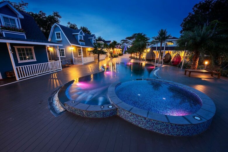 Hotel Tomangoh Vintage Resort