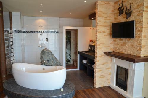 See- Und Wellnesshotel Adler