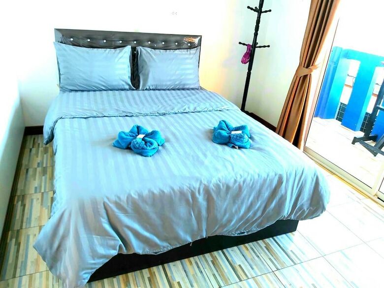 Hotel Neutron Bungalow