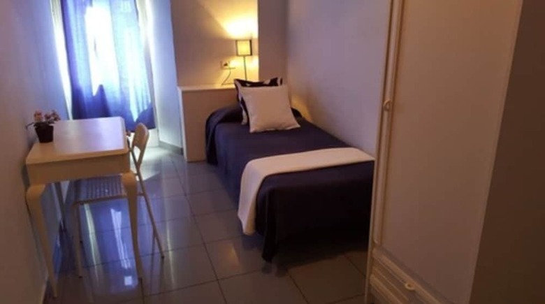 Hostal Parisien