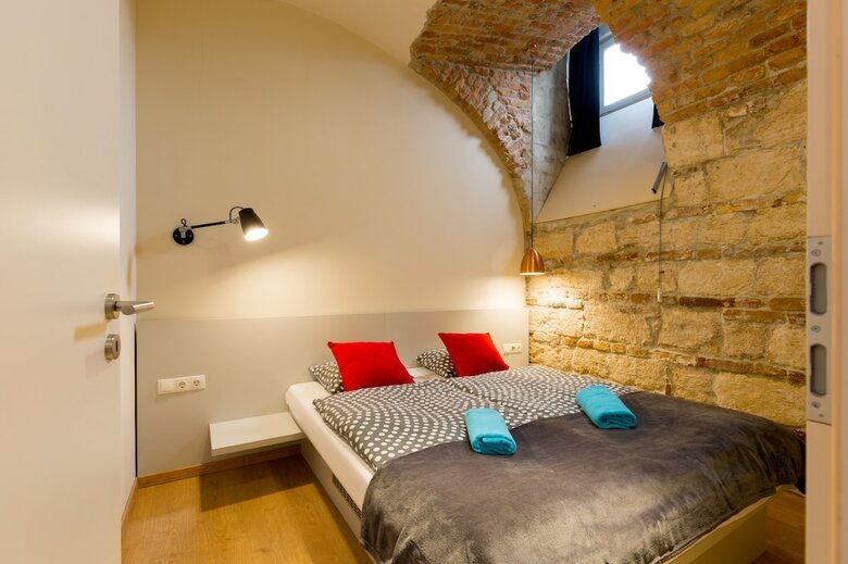 Dice Apartments