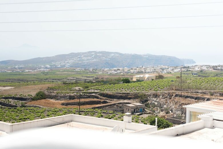 Anthelea Santorini Hotel