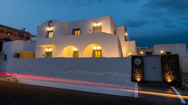 Anthelea Santorini Hotel