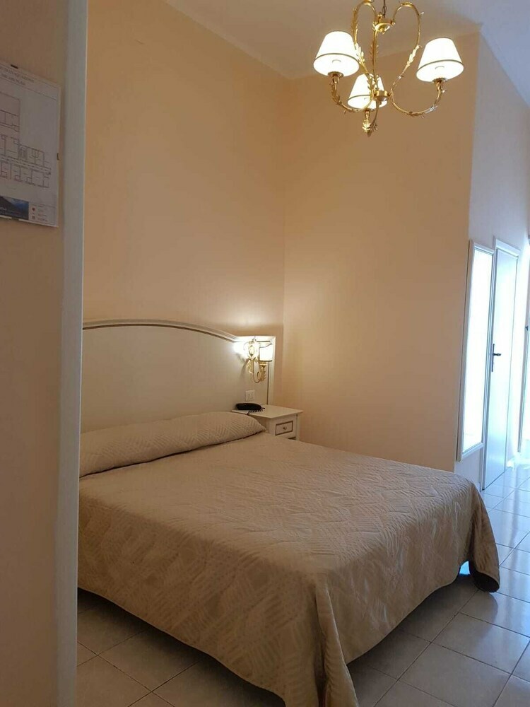 Hotel Albergo Santa Teresa