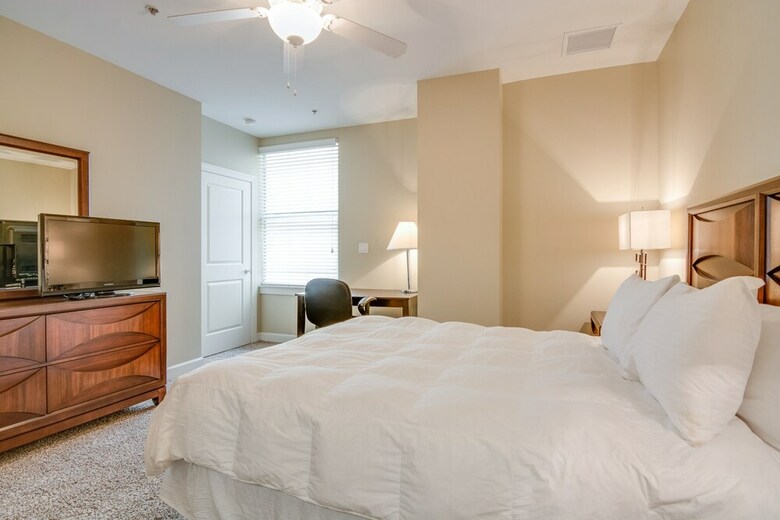Apartamentos Bluebird Suites Near Autozone Park