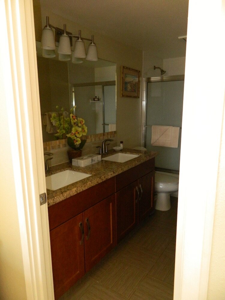 Kahana Villa