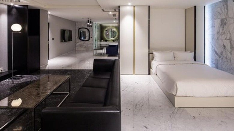 Stayrak Hotel