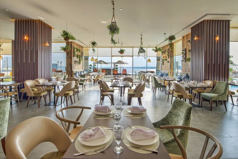 Royal Central Hotel The Palm