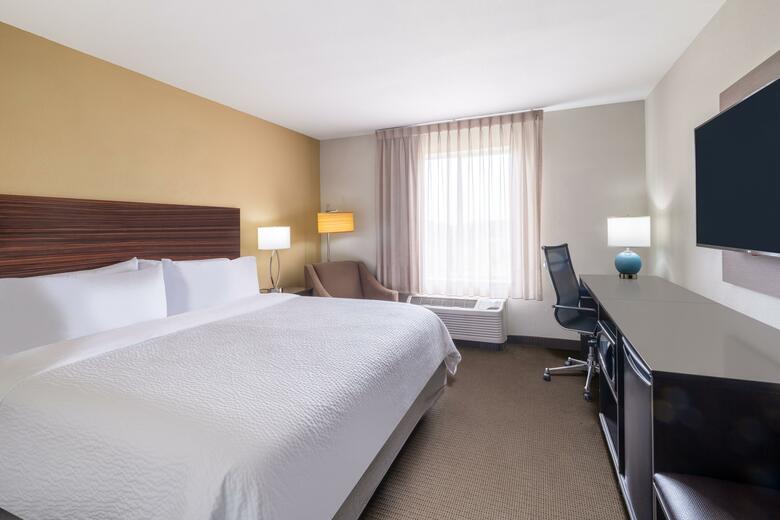 Hotel Sleep Inn & Suites