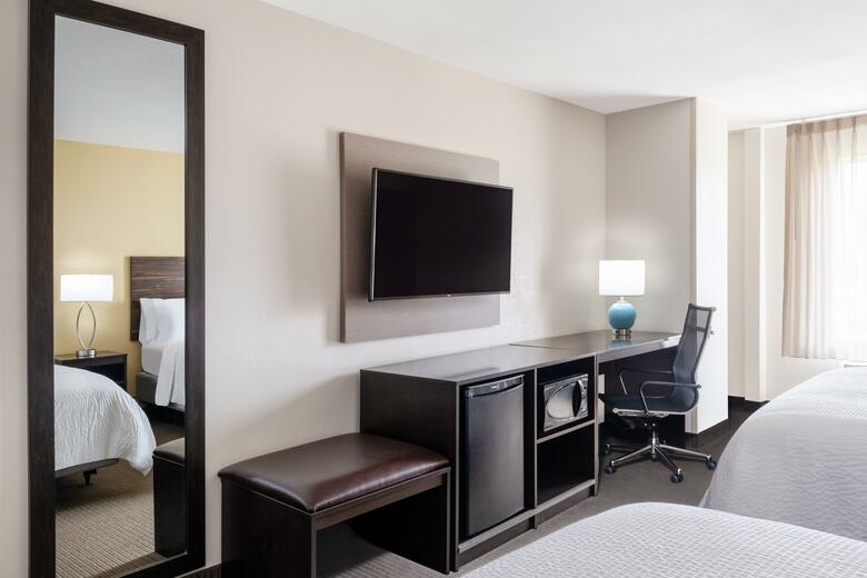 Hotel Sleep Inn & Suites