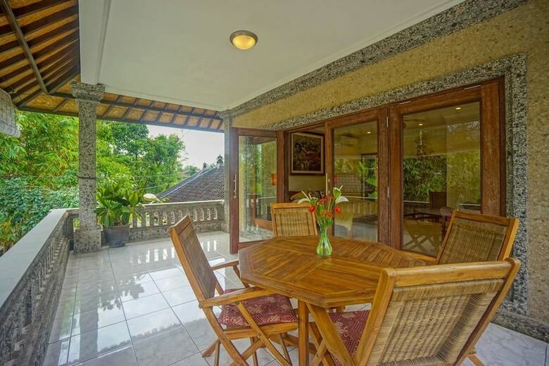 Villa Tirta Indah