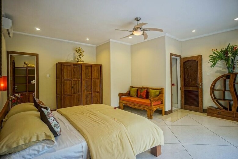 Villa Tirta Indah