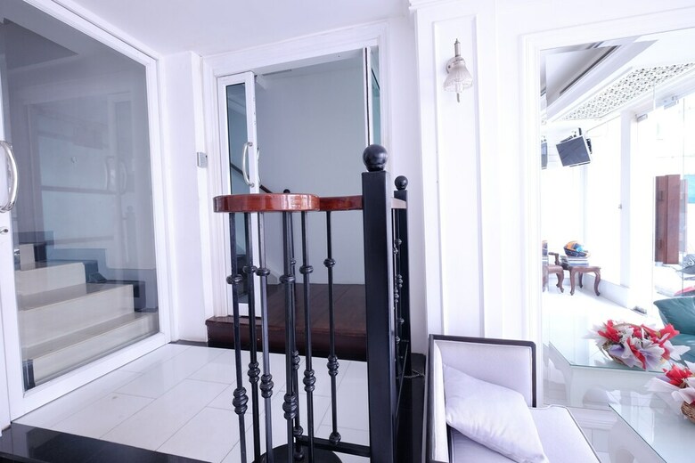 Ratchada-sutthisan Hotel And Longstay