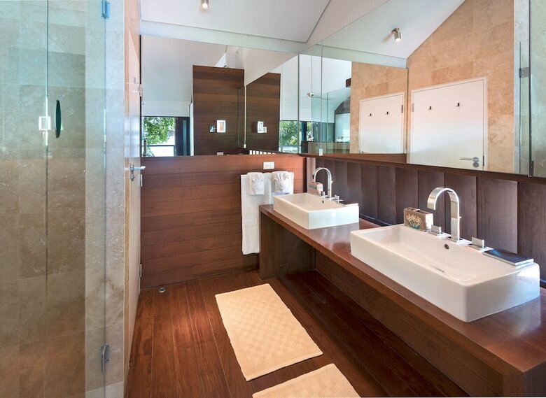 Villa Shoestring By Altman