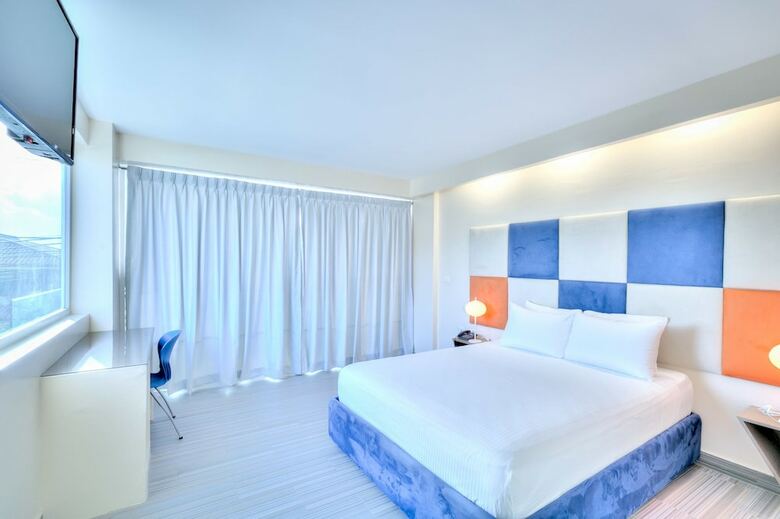Alkquimia Hotel Lounge And Bar