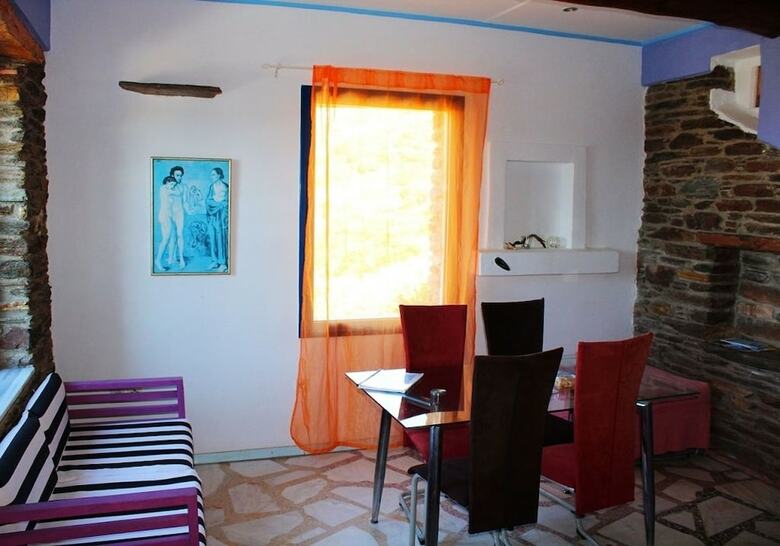 Apartamentos Villette Adonis