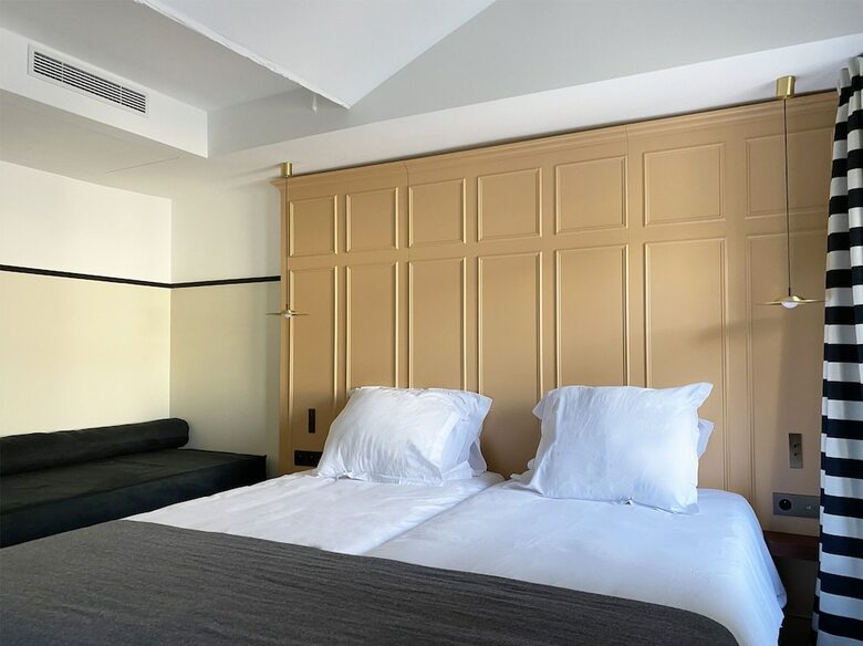 New Hotel Lafayette
