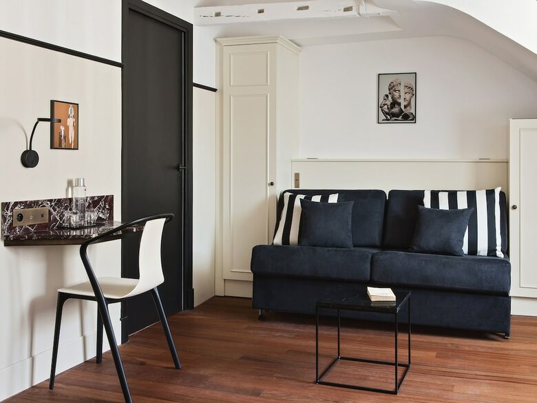 New Hotel Lafayette