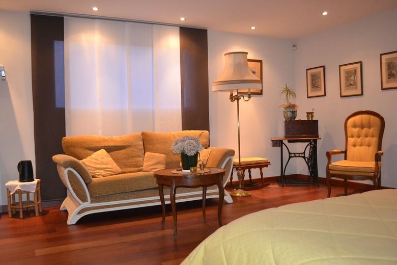 Bed & Breakfast Chambres D'h�tes La Cadanellau