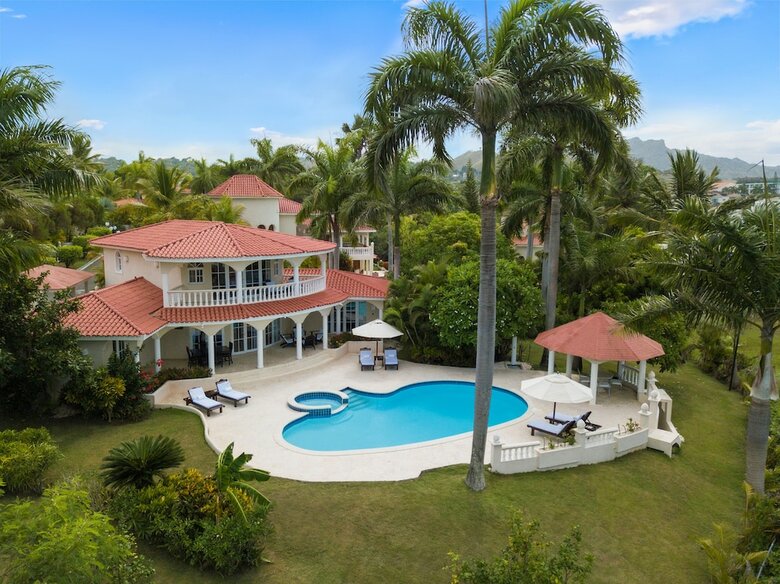 Hotel Crown Villas 6 Bdrm - All Inclusive